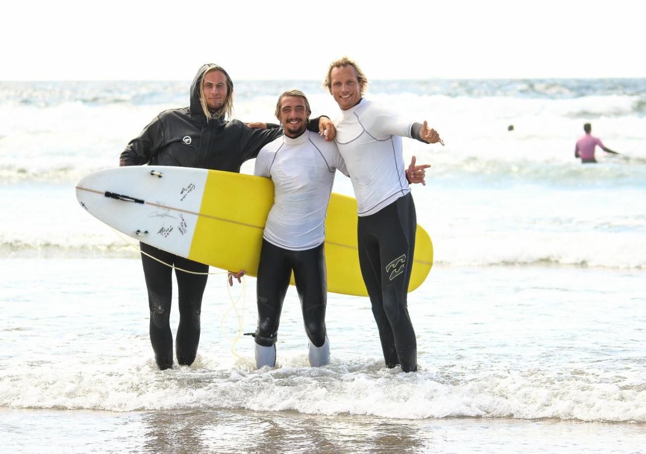 Surfivor Surf Camp Hotel Esmoriz Kültér fotó