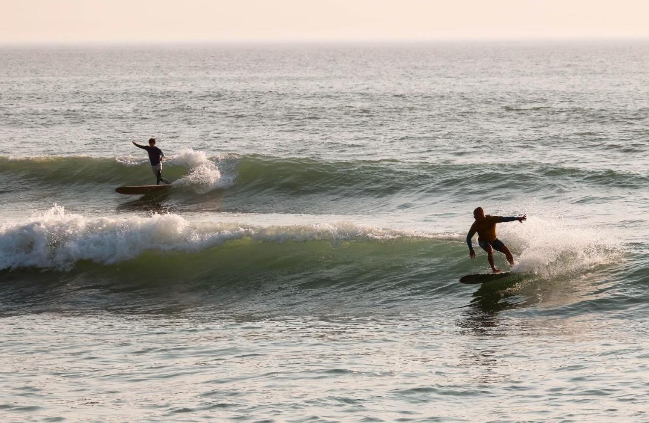 Surfivor Surf Camp Hotel Esmoriz Kültér fotó