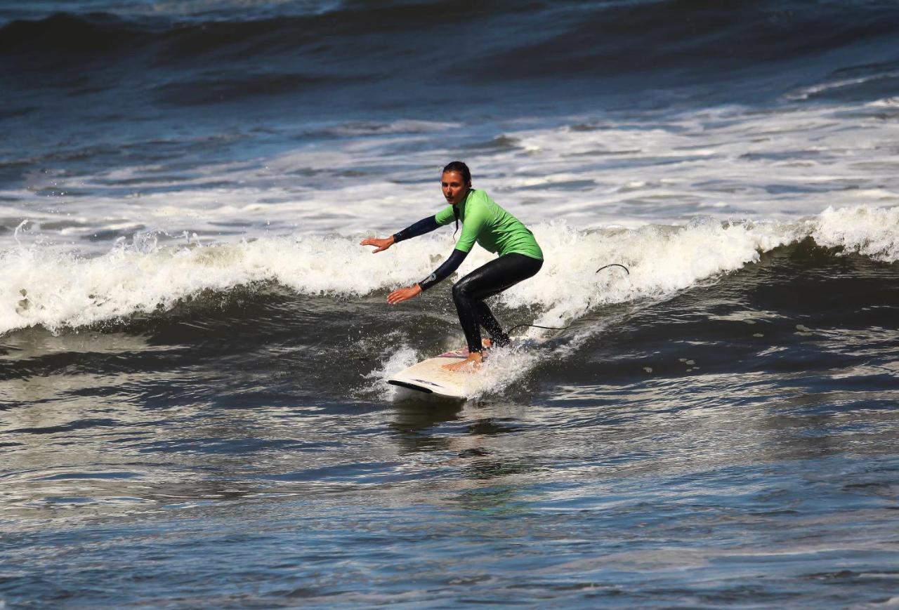 Surfivor Surf Camp Hotel Esmoriz Kültér fotó