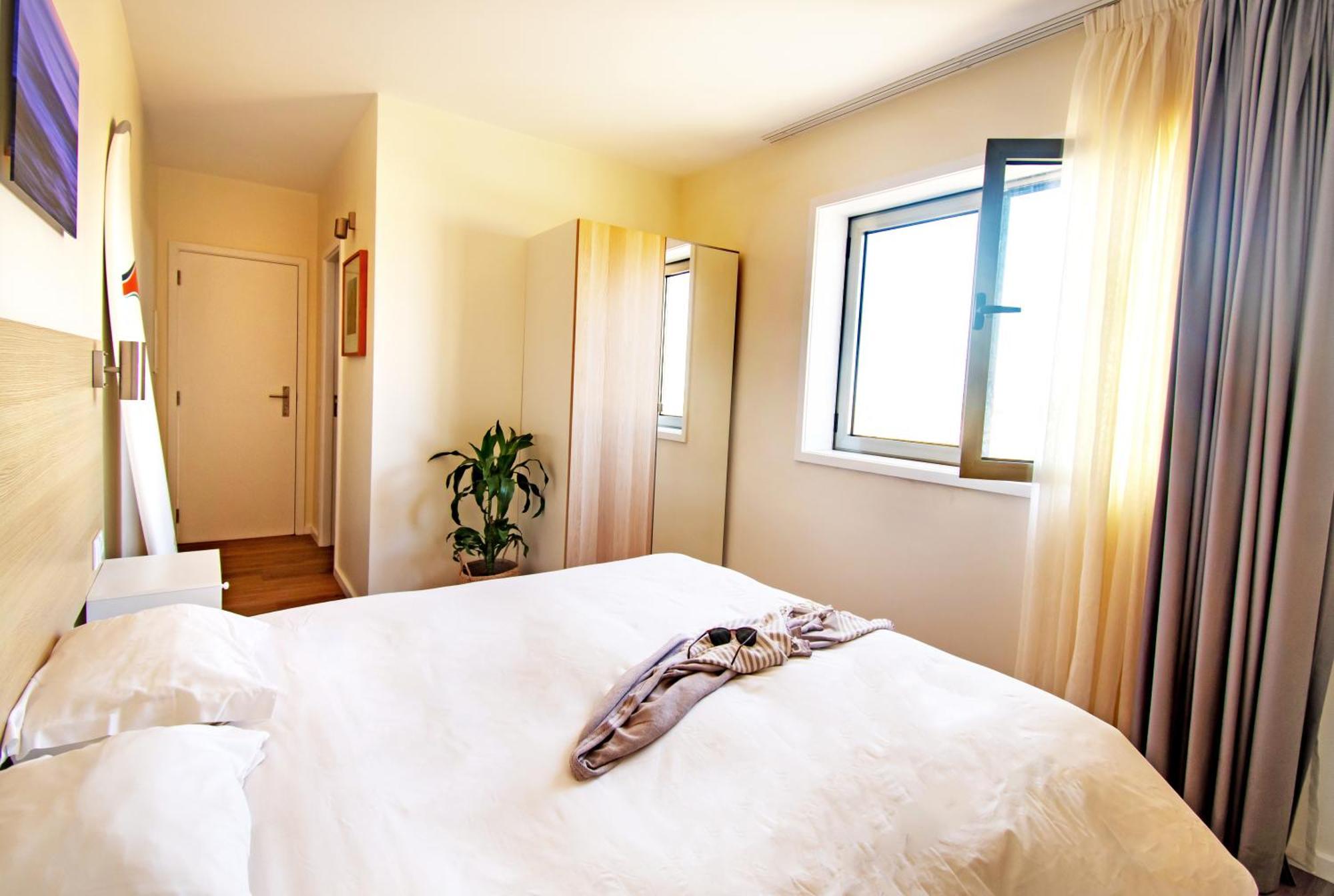 Surfivor Surf Camp Hotel Esmoriz Kültér fotó