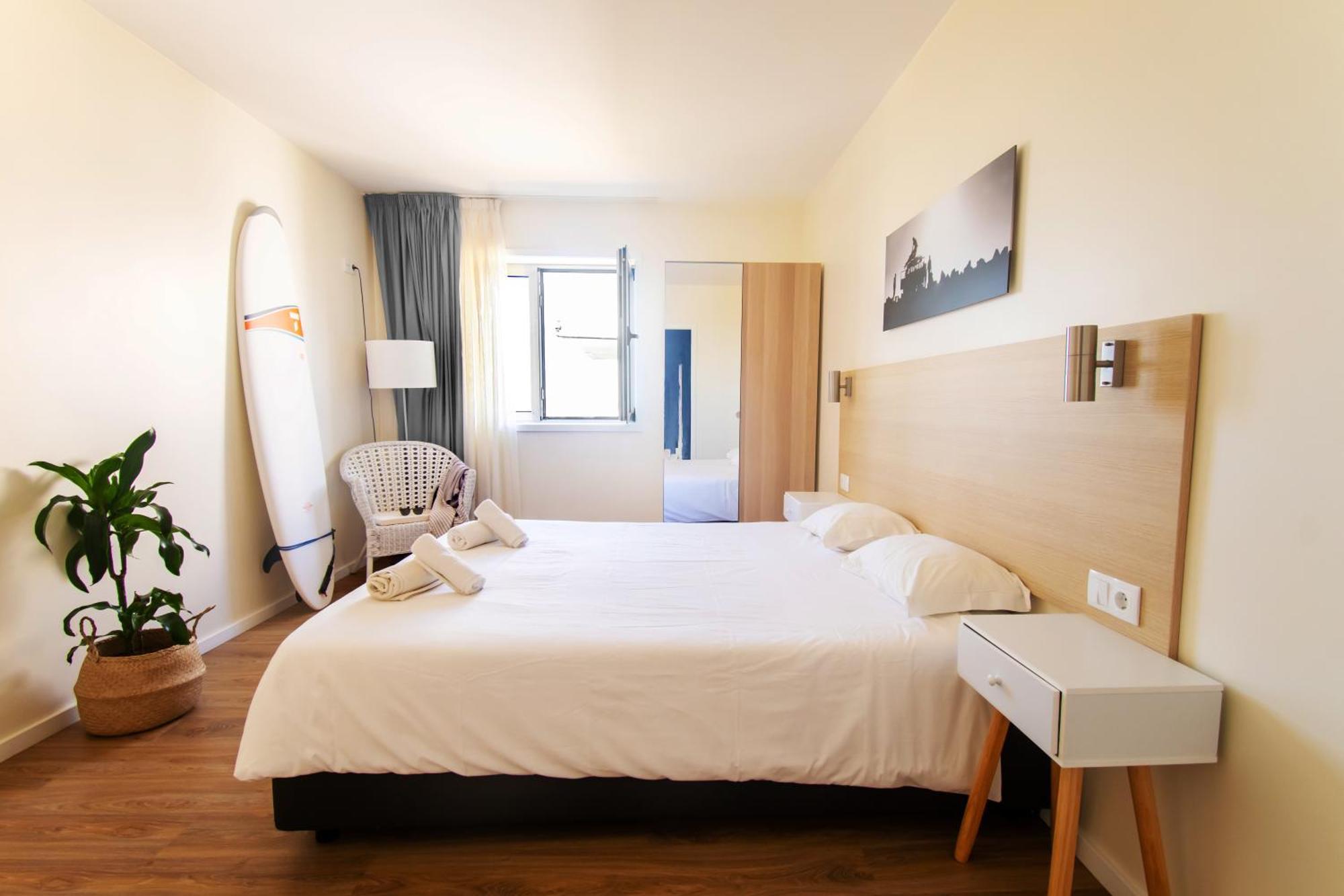 Surfivor Surf Camp Hotel Esmoriz Kültér fotó
